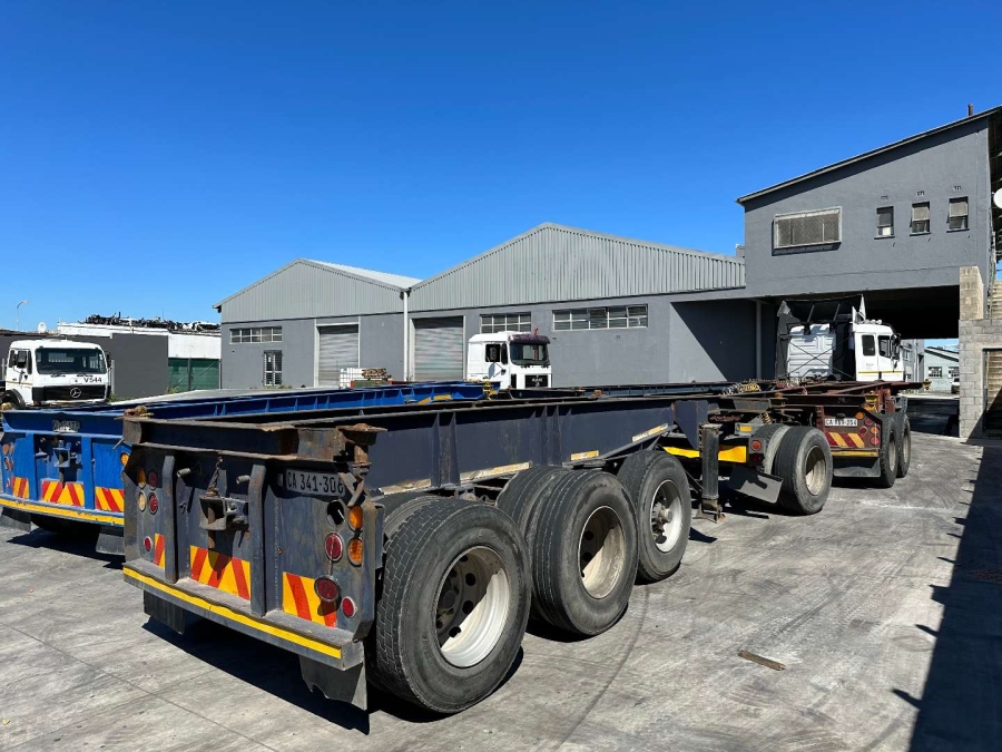 To Let commercial Property for Rent in Maitland Western Cape